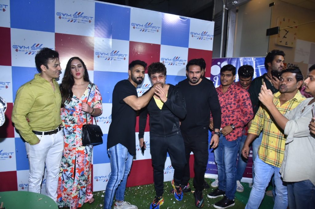 Celebrity fitness coach Irfan Rangrez's premium fitness center 'Gym Spirit™' success launch a star-studded affair!