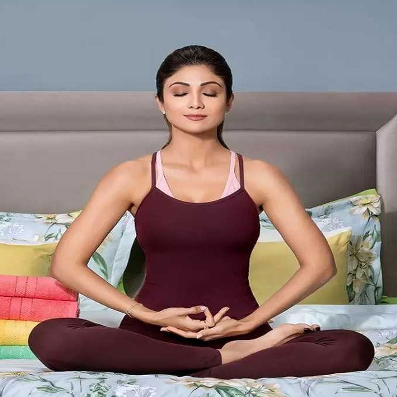 Shilpa Shetty launches a special meditation program Manoranjan Metro