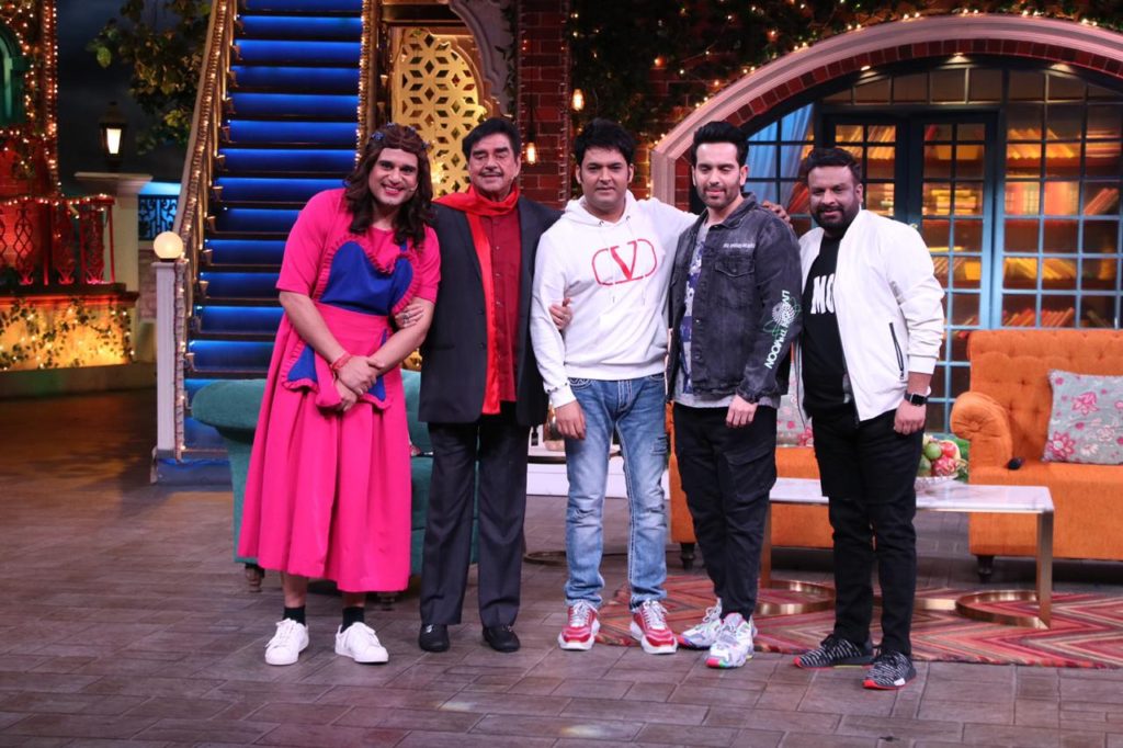 Shatrughan Sinha, Luv Sinha and Varun Prabhudayal Gupta spread the message of Zaroorat on The Kapil Sharma Show