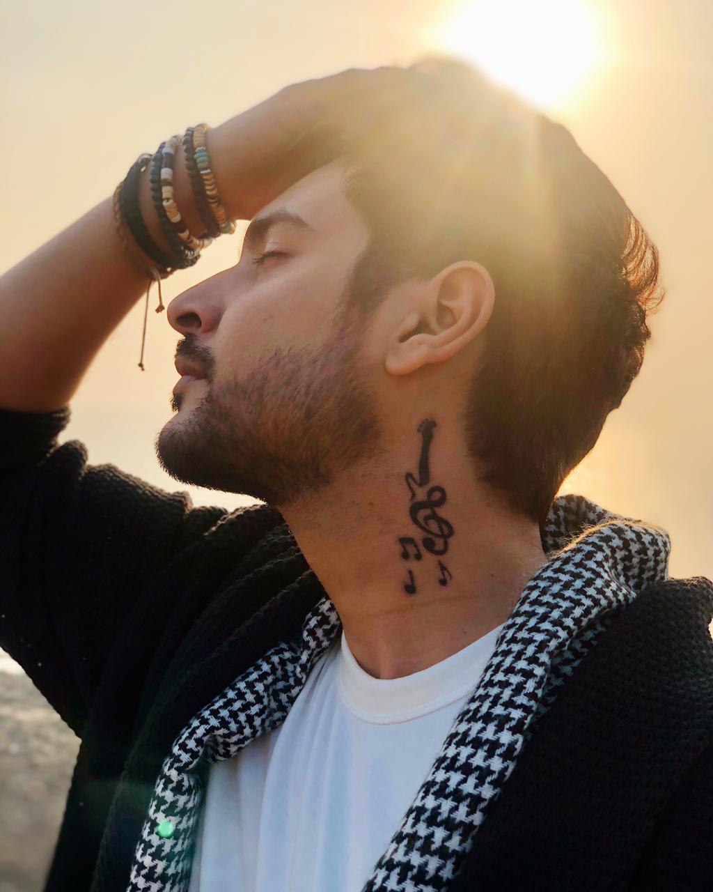Shivin Narang and his brand new tattoo in Fakira! - Manoranjan Metro |  मनोरंजन मेट्रो